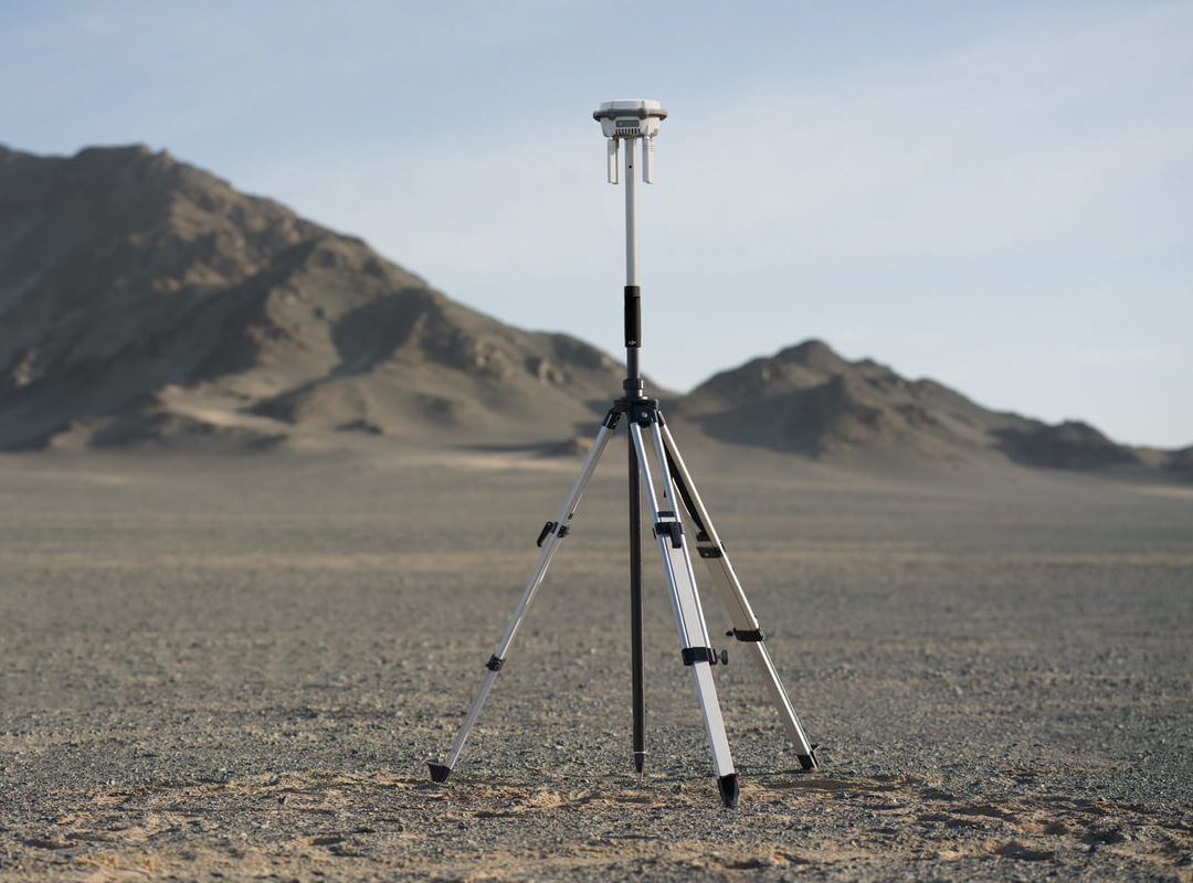 D-RTK 3 Survey Pole and Tripod Kit